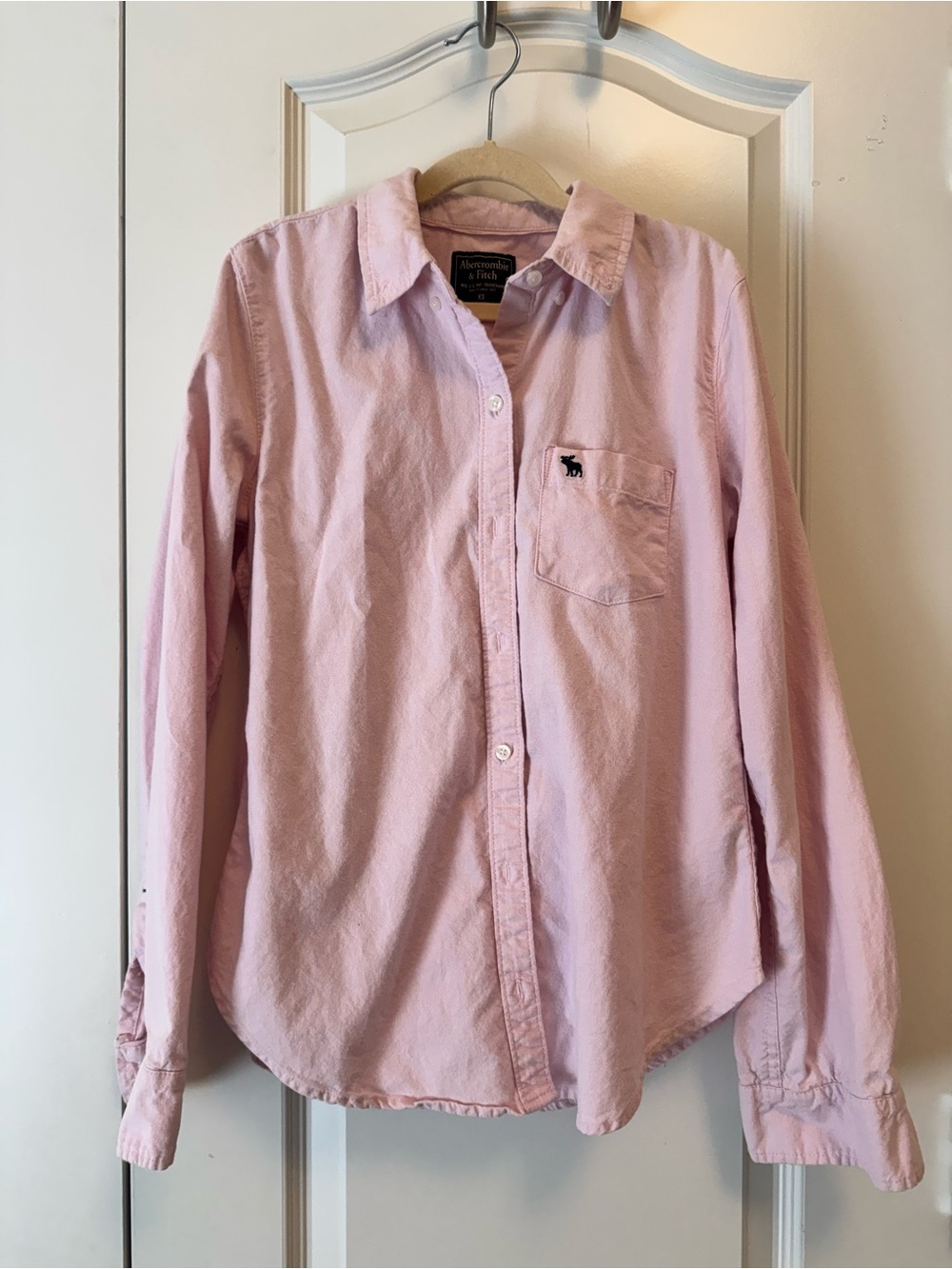 Abercrombie & Fitch Women’s Light Pink Oxford Shirt